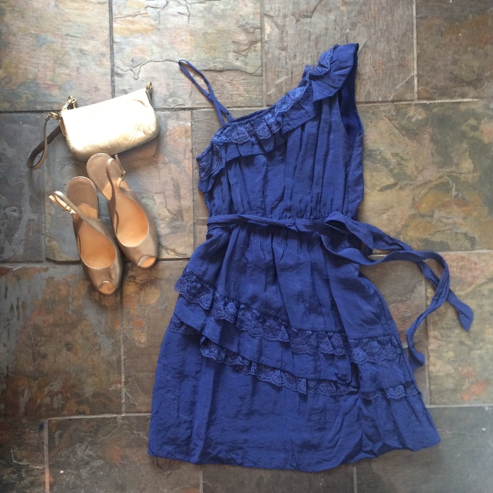 iLook Boutique Blue Asymmetrical Dress